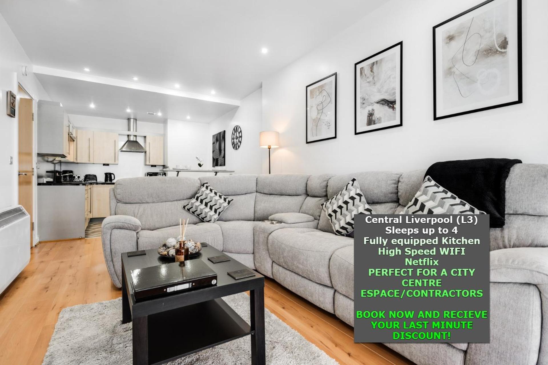 Spacious 2 Bedroom - Centre Apartment *